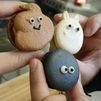 Daan Go Cake Lab - The last 3 macarons that day. - Desserts Near Me - Toronto, Ontario