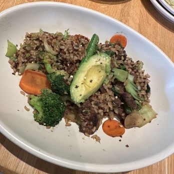 True Food Kitchen - Teriyaki Quinoa Bowl - Vegetarian Near Me - Pasadena, California True Food Kitchen - Teriyaki Quinoa Bowl - Vegetarian Near Me - Pasadena, California