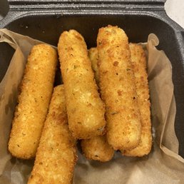 mozzarella sticks: 5/5
