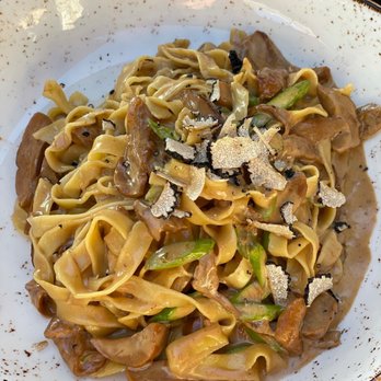 DaVinci's - Tagliatelle Con Porcini E Tartufo - Italian Near Me - Marco Island, Florida DaVinci's - Tagliatelle Con Porcini E Tartufo - Italian Near Me - Marco Island, Florida