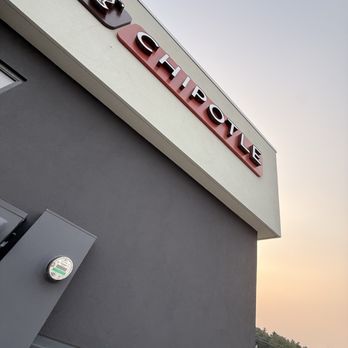 Chipotle Mexican Grill - Fast Food Near Me - Hanover, Massachusetts