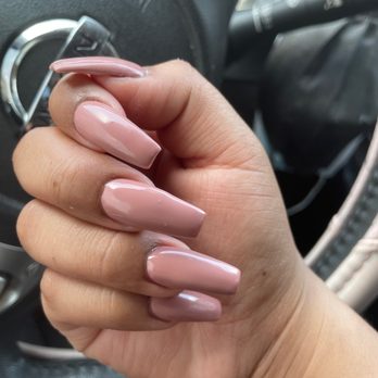 Queen of Nails - What is going on with my middle nail !? Anyways don't bother coming here. - Nail Salons Near Me - Anaheim, California Queen of Nails - What is going on with my middle nail !? Anyways don't bother coming here. - Nail Salons Near Me - Anaheim, California