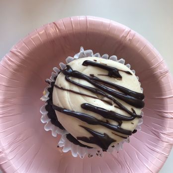 Bee's Knees Bakery - Bakeries Near Me - Athens, Georgia Bee's Knees Bakery - Bakeries Near Me - Athens, Georgia