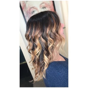 Lockstar Beauty Bar - Hair Salons Near Me - Middletown, Rhode Island