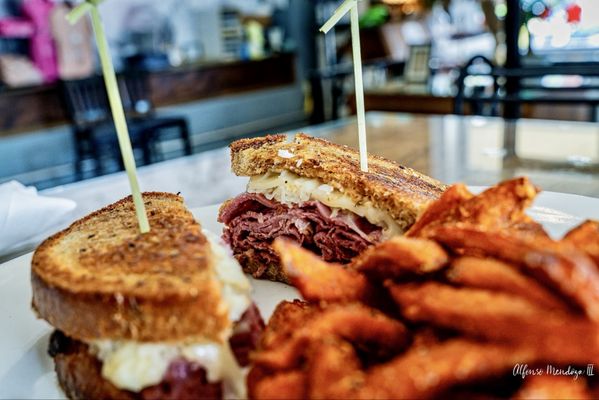 Oliver's Corner Bistro by null