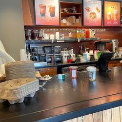 Starbucks - Always dirty here :(