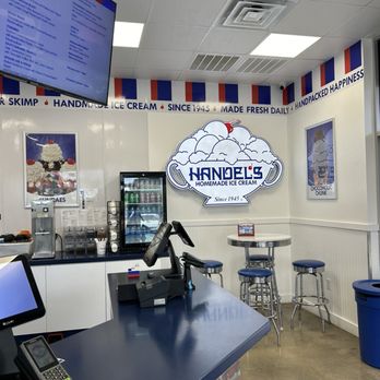 Handel's Homemade Ice Cream - inside - Ice Cream & Frozen Yogurt Near Me - Austin, Texas Handel's Homemade Ice Cream - inside - Ice Cream & Frozen Yogurt Near Me - Austin, Texas