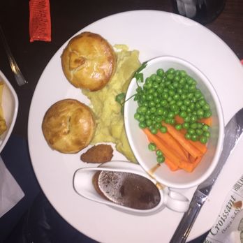 St Stephen's Tavern - Fish & Chips Near Me - London, XGL St Stephen's Tavern - Fish & Chips Near Me - London, XGL