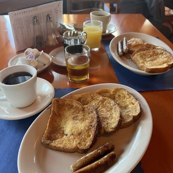 Driftwood Inn - Delicious breakfast! - Hotels Near Me - Bailey Island, Maine Driftwood Inn - Delicious breakfast! - Hotels Near Me - Bailey Island, Maine