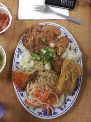 Com Tam Thuan Kieu by null