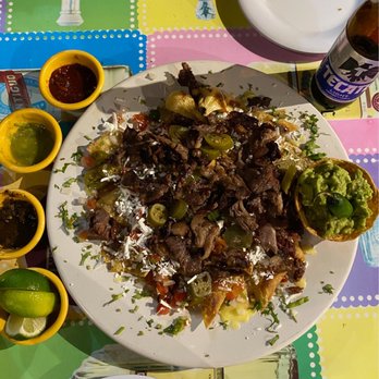 Taco y Tequila - Nachos! - Tacos Near Me - Cancún, ROO Taco y Tequila - Nachos! - Tacos Near Me - Cancún, ROO