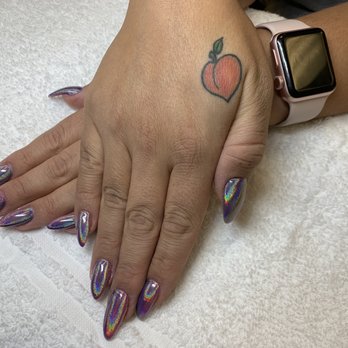 Nails Escape - Rainbow chrome (by Shaw) - Nail Salons Near Me - Forsyth, Illinois