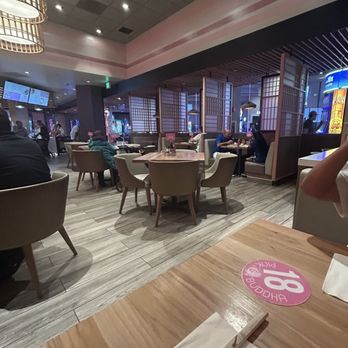 Pink Buddha - Interior - Chinese Near Me - El Cajon, California Pink Buddha - Interior - Chinese Near Me - El Cajon, California