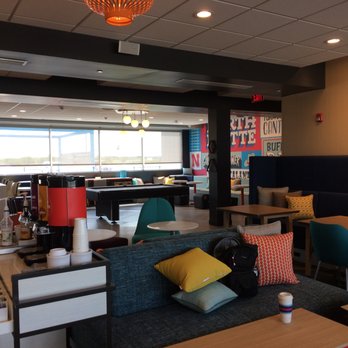 Tru by Hilton North Platte - Lobby workspace, with coffee 24/7 - Hotels Near Me - North Platte, Nebraska Tru by Hilton North Platte - Lobby workspace, with coffee 24/7 - Hotels Near Me - North Platte, Nebraska