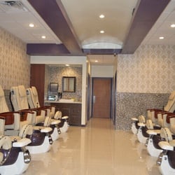 Polish Nail Salon - Spa Pedi Room