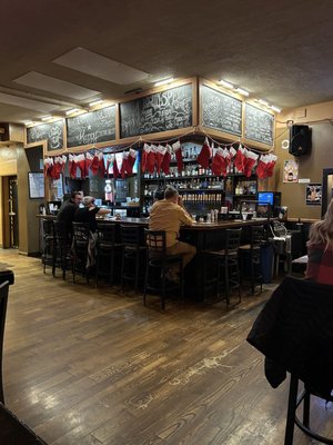 Central Flats and Taps by null
