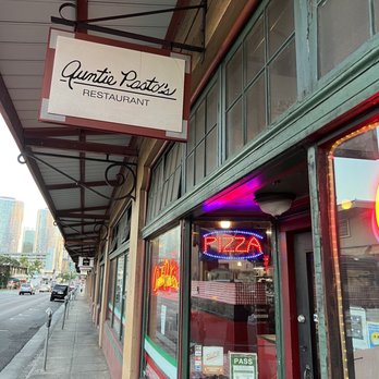 Auntie Pasto's - Entrance - Italian Near Me - Honolulu, Hawaii