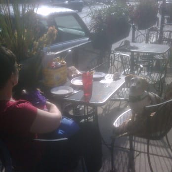 Smoke Daddy - Peanut dinning at Smoke Daddy's - Barbeque Near Me - Chicago, Illinois Smoke Daddy - Peanut dinning at Smoke Daddy's - Barbeque Near Me - Chicago, Illinois