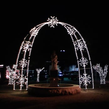 Historic Downtown - Grapevine Fountain - Local Flavor Near Me - Grapevine, Texas
