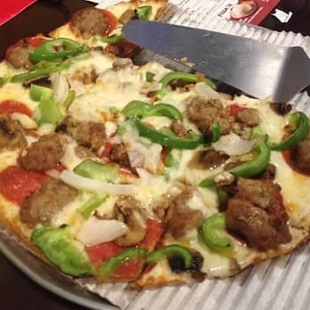 Marco's Pizza - Deluxe Uno Thin Crust with White Sauce and garlic butter topping - Pizza Near Me - Arvada, Colorado Marco's Pizza - Deluxe Uno Thin Crust with White Sauce and garlic butter topping - Pizza Near Me - Arvada, Colorado