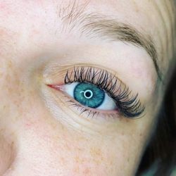 Wink Lashes - Beautiful D curl