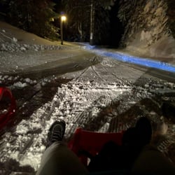 Spielberghaus - Auf die Plätze, fertig, los geht die Rodelpartie