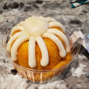 Nothing Bundt Cakes - Lemon bundlett - Bakeries Near Me - Chesterfield, Missouri Nothing Bundt Cakes - Lemon bundlett - Bakeries Near Me - Chesterfield, Missouri