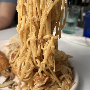 Cafe Weekend - Breakfast & Brunch Near Me - Allston, Massachusetts