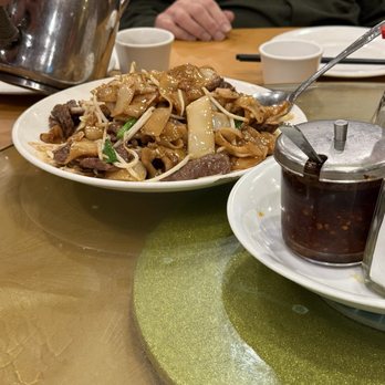 V Garden - Beef Chow Fun - Seafood Near Me - Kent, Washington V Garden - Beef Chow Fun - Seafood Near Me - Kent, Washington