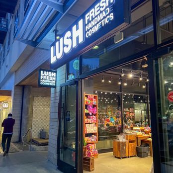 Lush Cosmetics - The front of the store - Cosmetics & Beauty Supply Near Me - Austin, Texas