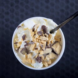 Meet Patty - Salted caramel with whipped cream and violet crumble