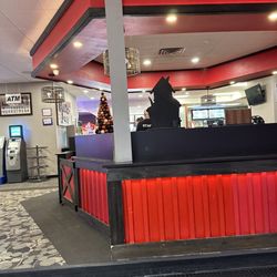 Paradise Lanes - Lazy employees standing around
