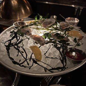 Trivoli Tavern - Happy hour oysters! - American Near Me - Chicago, Illinois Trivoli Tavern - Happy hour oysters! - American Near Me - Chicago, Illinois