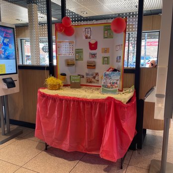 McDonald's - Display - Fast Food Near Me - Bronx, New York McDonald's - Display - Fast Food Near Me - Bronx, New York