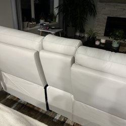 This sections lock together as it should but the back of the pieces do not line up at all.