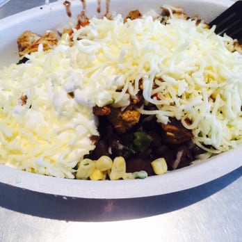 Chipotle Mexican Grill - Grilled chicken bowl with everything - Mexican Near Me - La Mesa, California Chipotle Mexican Grill - Grilled chicken bowl with everything - Mexican Near Me - La Mesa, California