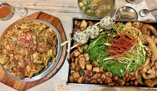 Moobongri Soondae Irvine Barranca (무봉리 순대국 얼바인 바랑카) by null
