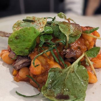 Vantre - Main #2 - Bistros Near Me - Paris, 75