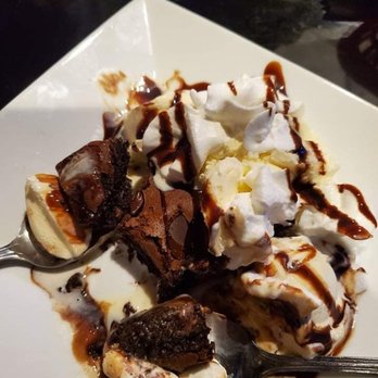 Finnerty's Tap Room - Brownie Sundae - Burgers Near Me - Ellicottville, New York