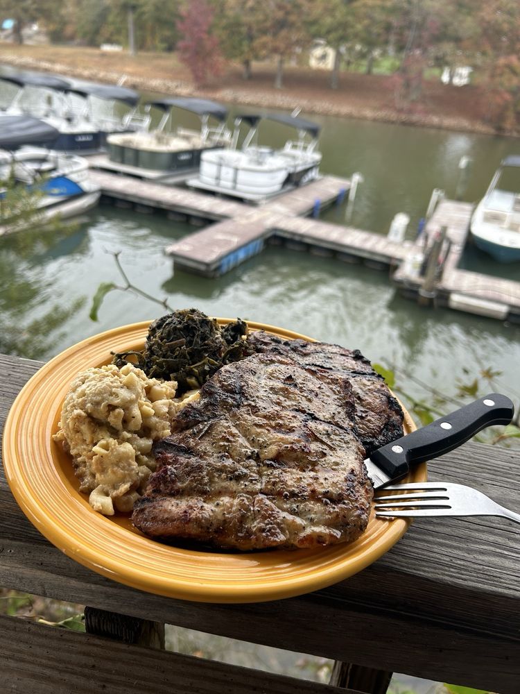 Anntony's At the Landing