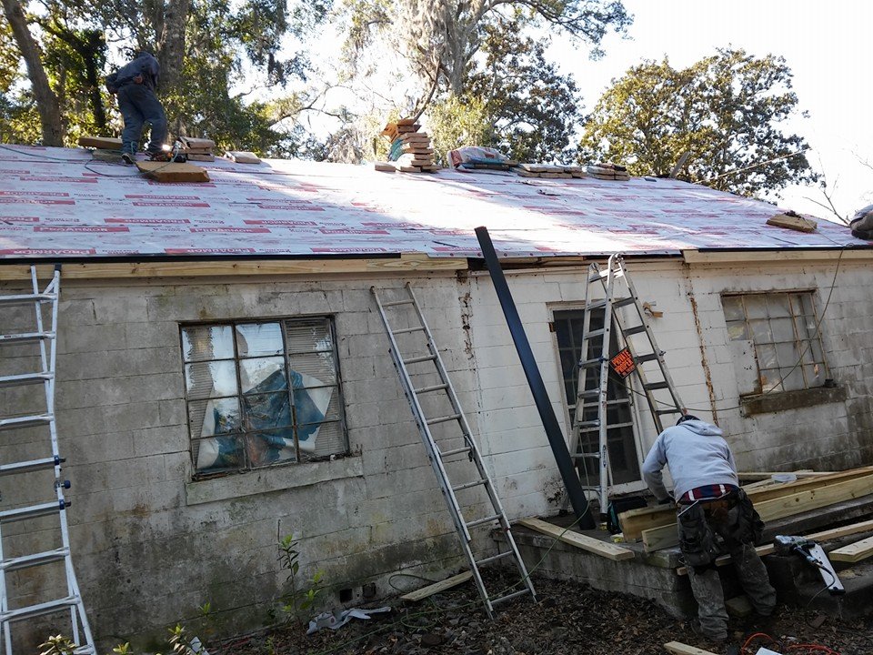 Slide of Roy's Roof Repair