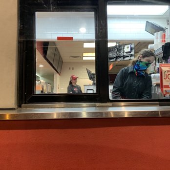Wendy's - The girl with the mask on was very disrespectful when asked why the two other girls were not wearing face coverings - Burgers Near Me - Puyallup, Washington Wendy's - The girl with the mask on was very disrespectful when asked why the two other girls were not wearing face coverings - Burgers Near Me - Puyallup, Washington