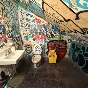 Big Buddy Studio - Restroom is a SET, not functional - Session Photography Near Me - Orlando, Florida