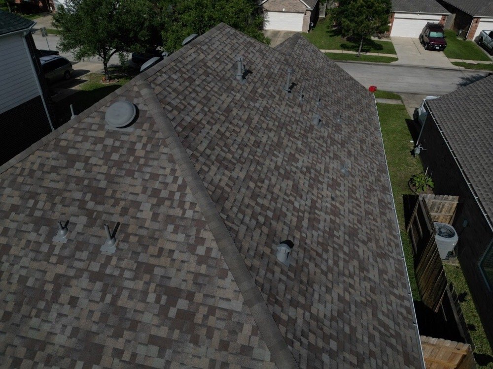 Slide of HHH Roofing & Construction