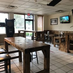 Bailey's Bar and Grille