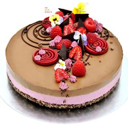 VERAWNIKA'S Vegan & Raw Cakes