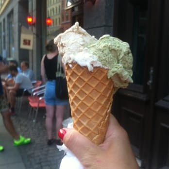 Siciliansk Is - Huge ICE cream hmmmm - Ice Cream & Frozen Yogurt Near Me - København V, 84 Siciliansk Is - Huge ICE cream hmmmm - Ice Cream & Frozen Yogurt Near Me - København V, 84