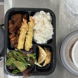 Oishiibowls - Chicken karaage bento