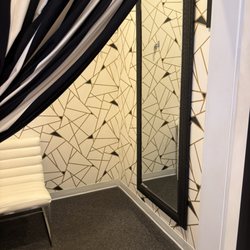 Ten Brooke LeAnne Boutique