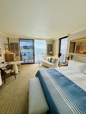 Halekulani Hotel by null